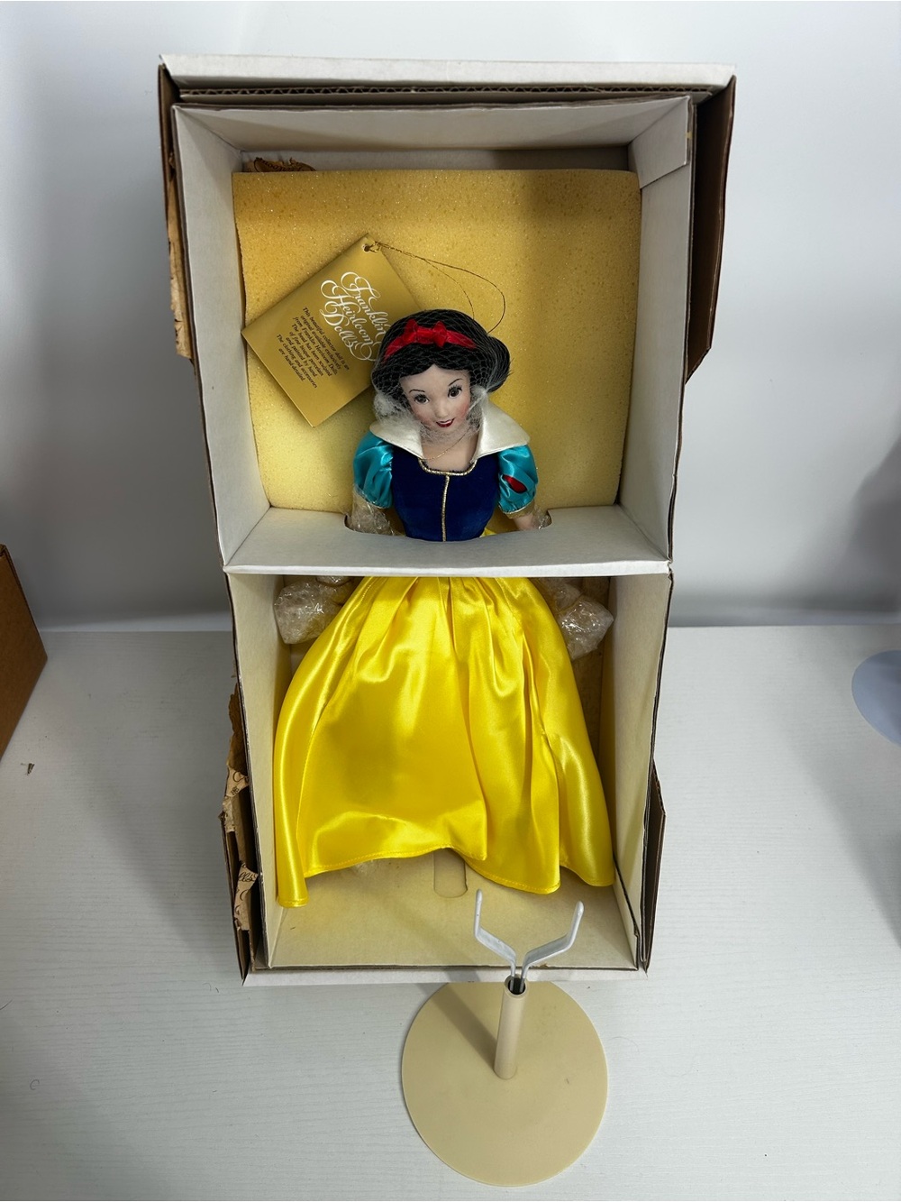 Franklin Heirloom SNOW WHITE Disney Princess 14” Porcelain Doll Vtg 1992 NIB